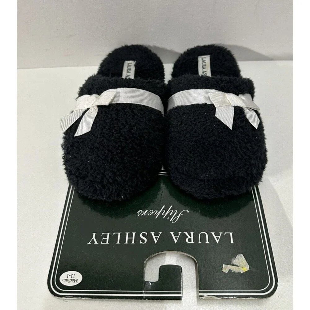 Laura Ashley girl's size 1-13 medium black slip on slippers with bow